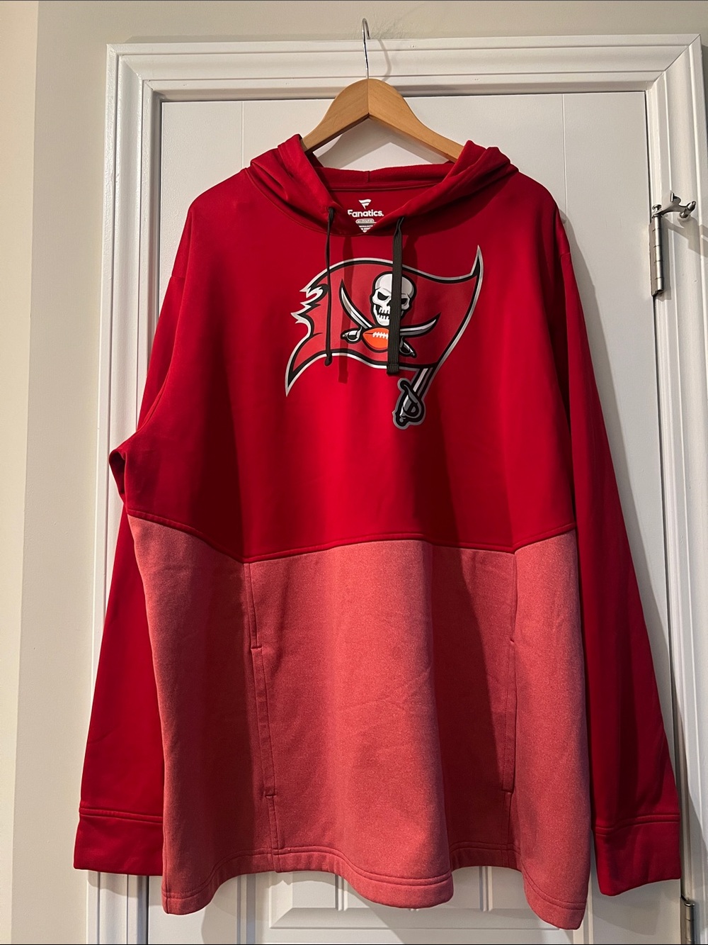 Tampa Bay Buccaneers Hoodie
